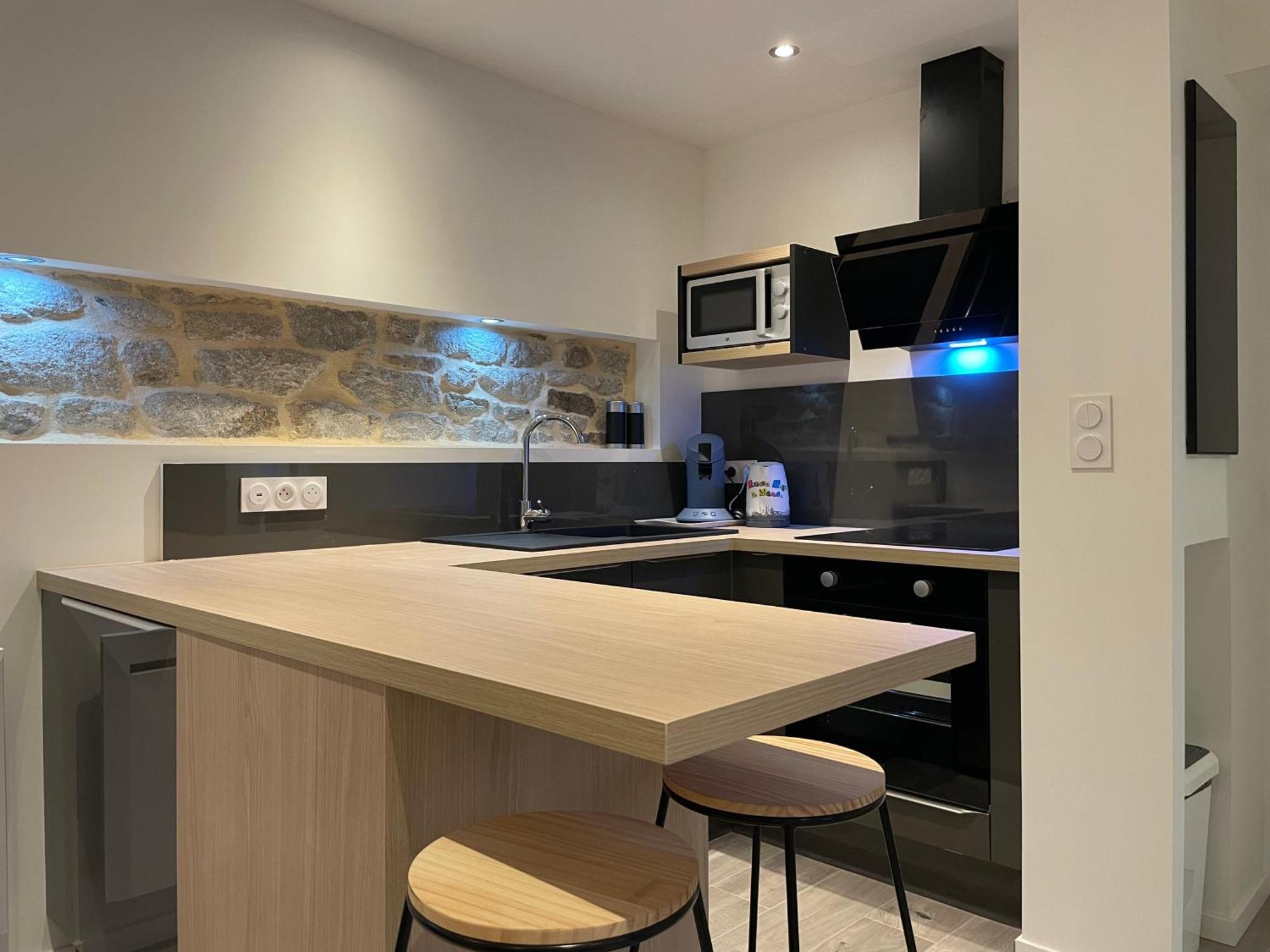 Le Calloch 2D - Studio 4 Etoiles - Quartier Gare - Wifi - Netflix カンペール エクステリア 写真